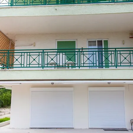 Apartment In Plaka Of Drepano Near The Beach Kallithea (Argolis)
